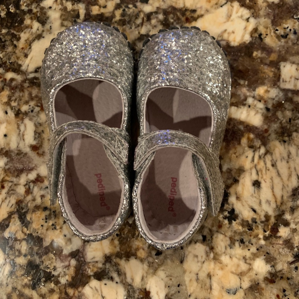 Pediped girl Mary Jane. Size 5.5-6 toddler